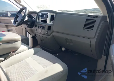 2007 Dodge Ram 2500 Slt/Trx4 Off Road/Sport/Power Wagon z USA, uszkodzony, nr VIN 1D7KS28AX7J617833